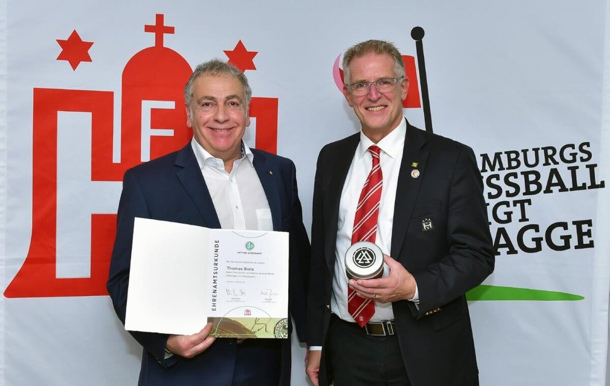 Thomas Bünz mit dem DFB-Ehrenamtspreis 2021 ausgezeichnet
